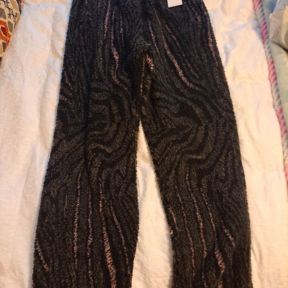 Spiritual gangster fleece joggers, small